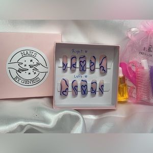 Custom acrylic press ons ! Message me for more information